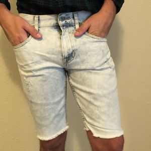 Arizona Light Wash Jean Shorts
